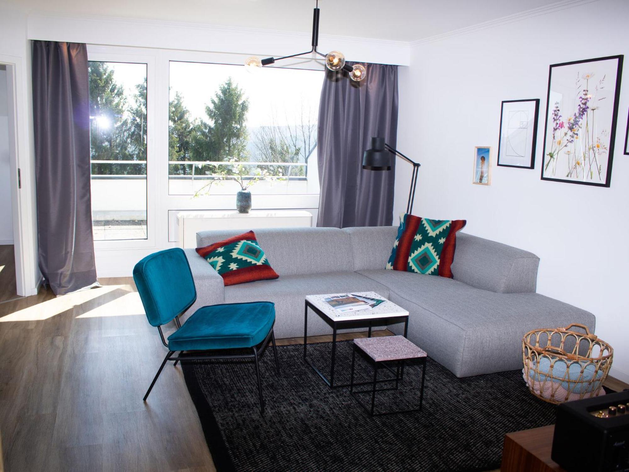 Modern In With Swimming Pool Apartment *
